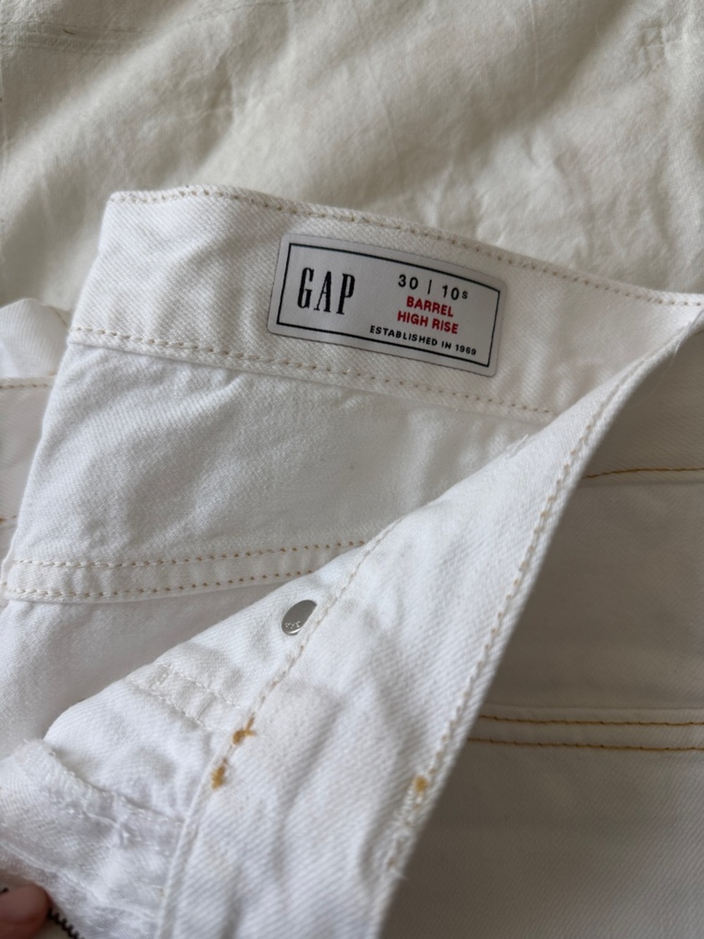 Gap White Barrel-Leg Carpenter Jeans - Picture 2 of 4